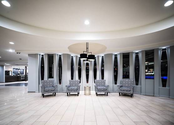Holiday Inn NEWARK INTERNATIONAL AIRPORT by IHG 1