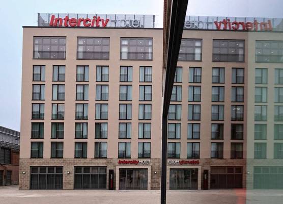 IntercityHotel Wiesbaden 1
