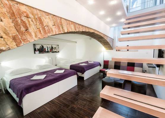 Tia Apartments and Rooms 1