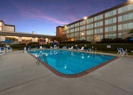Exton Hotel & Conference Center 1