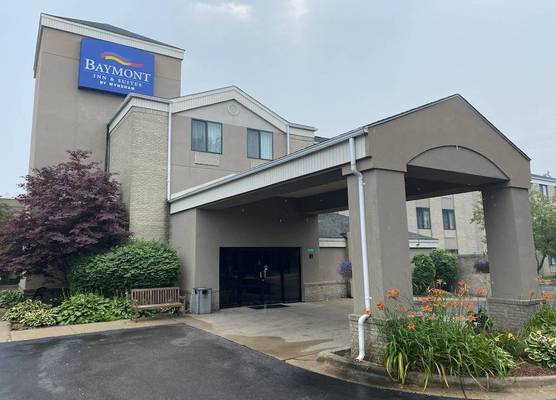 Baymont by Wyndham Flat Rock 1