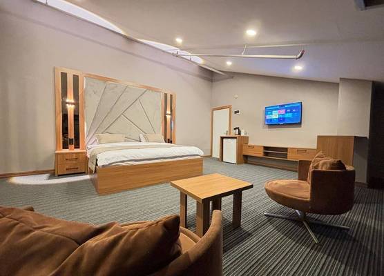 Vipinn hotels 1