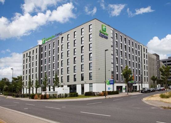 Holiday Inn Express DÜSSELDORF AIRPORT by IHG 1