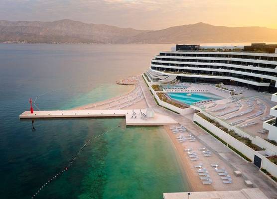 Grand Hotel View 1