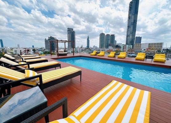 Miloft Sathorn Hotel 1