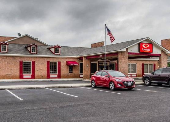 Econo Lodge Inn & Suites Enterprise 1