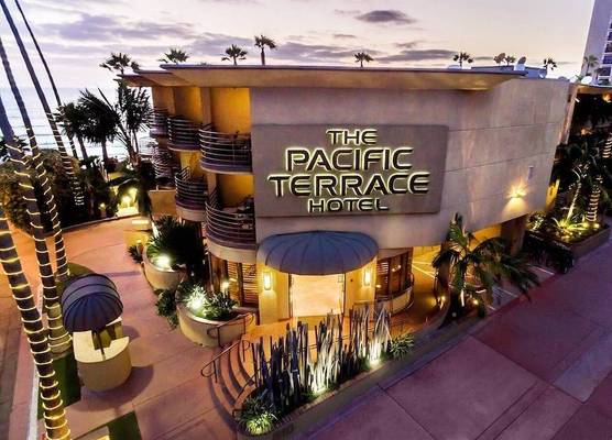 Pacific Terrace Hotel 1