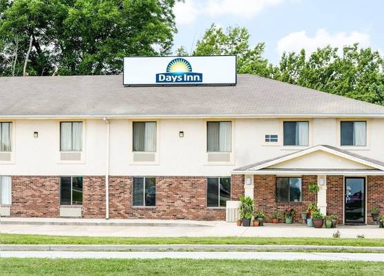 Days Inn by Wyndham Warrensburg 1