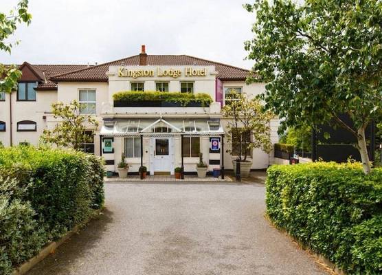 Kingston Lodge Hotel 1
