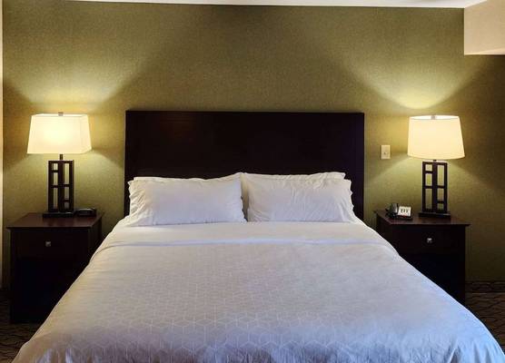 Wingate by Wyndham Kittanning 1