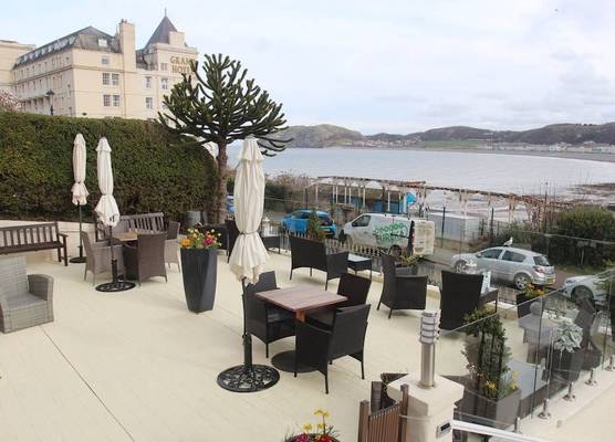 Bryn-Y-Mor Hotel 1