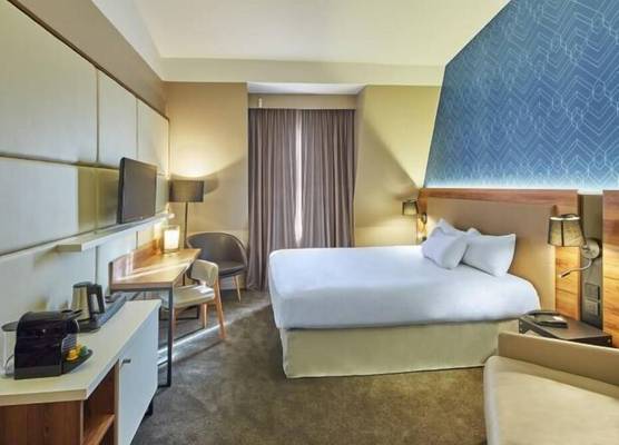 Hotel l'Elysee Val d'Europe 1
