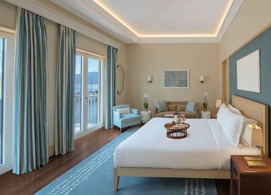 Regent PORTO MONTENEGRO 1
