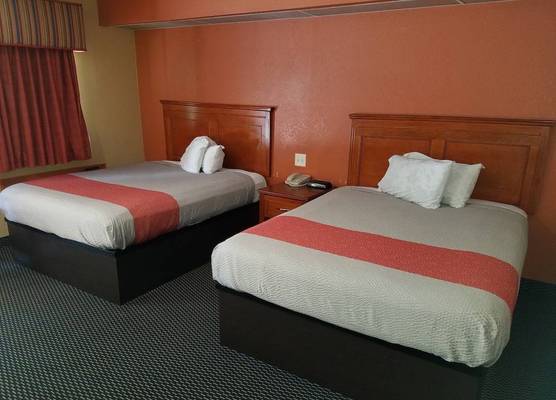 Holiday Terrace Motel 1