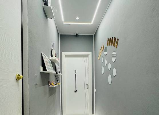 Laura Rooms 1