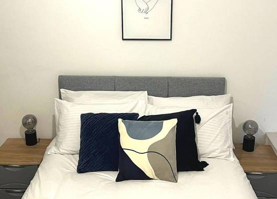 Darlington Suites by SA Stays 1