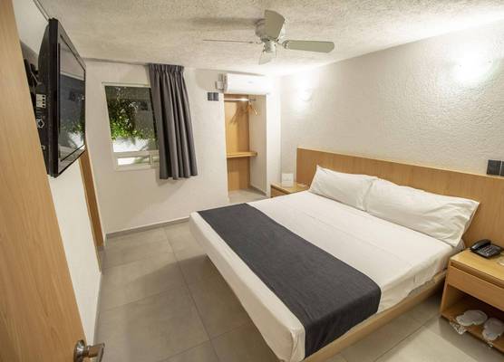 Hotel Emperador centro Guadalajara y Remodelado 1