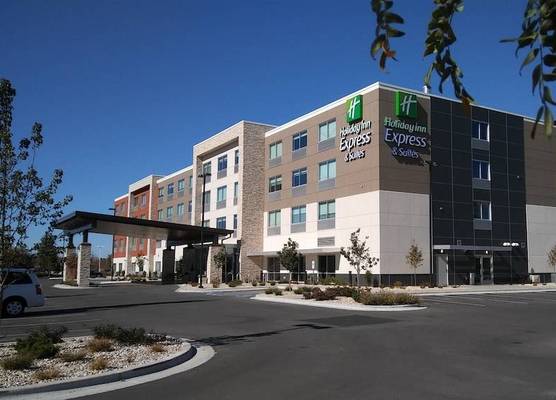 Holiday Inn Express & Suites BOISE AIRPORT by IHG 1