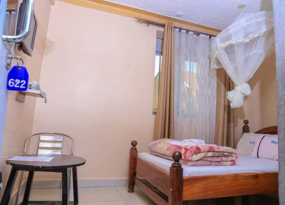 Precise Hotel 1