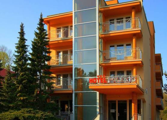 Hotel Polaris III 1