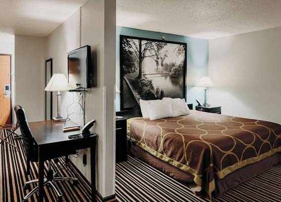 Wrangler Hotel Morris 1