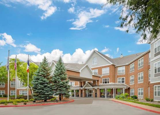 Country Inn & Suites by Radisson, Des Moines West, IA 1