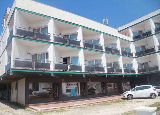 Aparthotel Els Molins 1