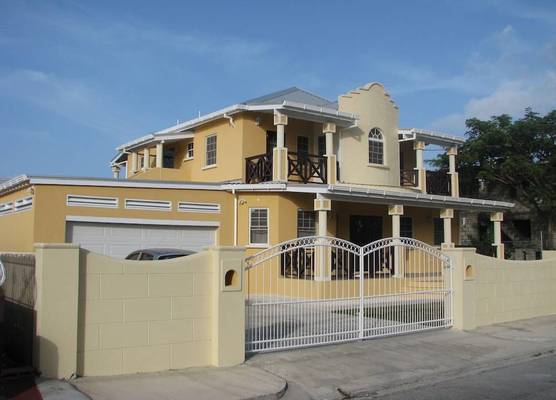 Maya's Bajan Villas - Unit B 1