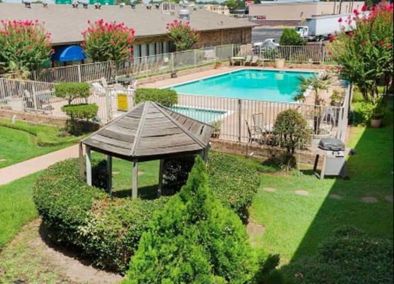 OYO Hotel Tyler Lindale 1