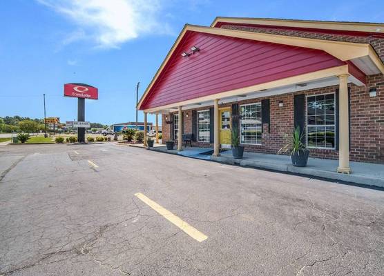 Econo Lodge Santee 1