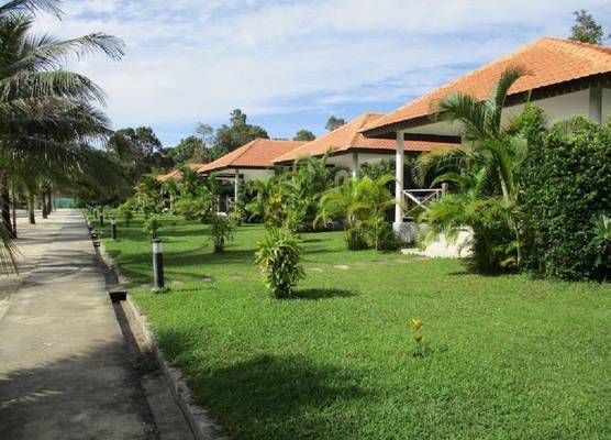 Saracen Bay Resort 1