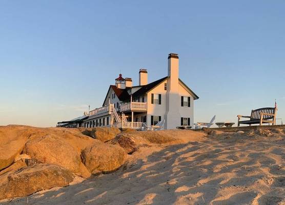 Lighthouse Inn 1