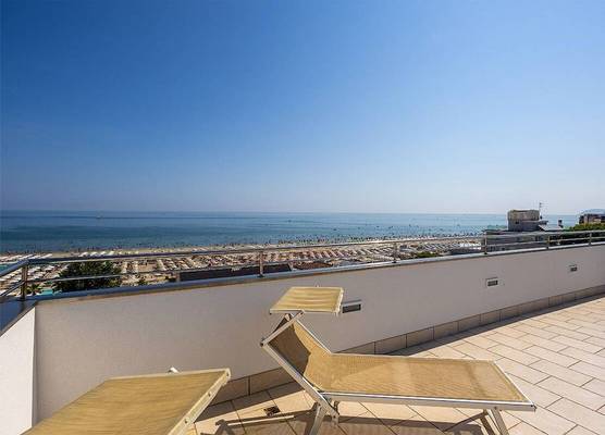 Hotel Avana Fronte Mare 1