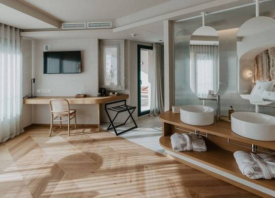 Hotel Petit Luxe 1