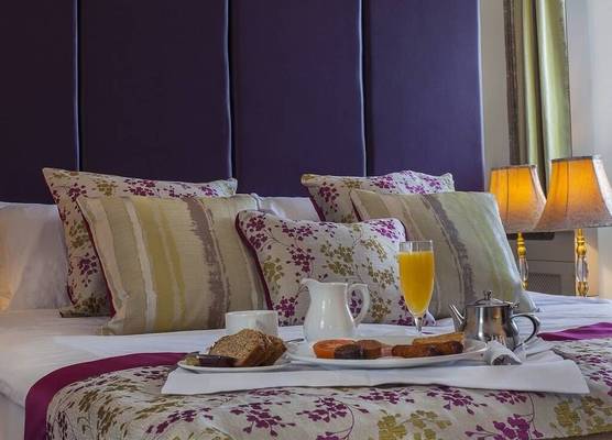 Breffni Arms Hotel 1