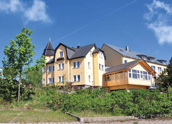 Schlossberghotel Oberhof 1