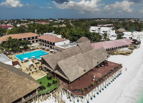 Amaan Beach Bungalows 1