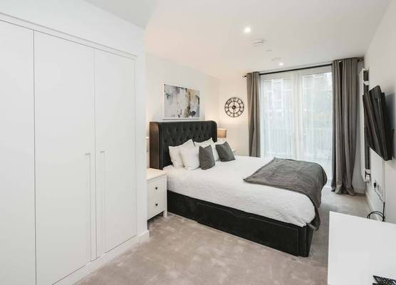 Stunning 3-bed Apartment in London 1