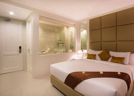 Amalfi Hotel Seminyak 1