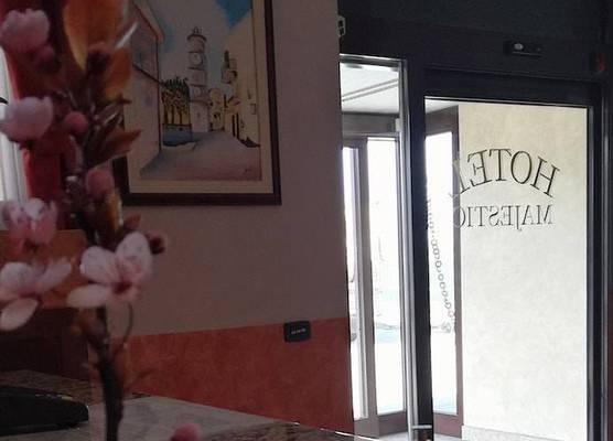 Hotel Majestic 1