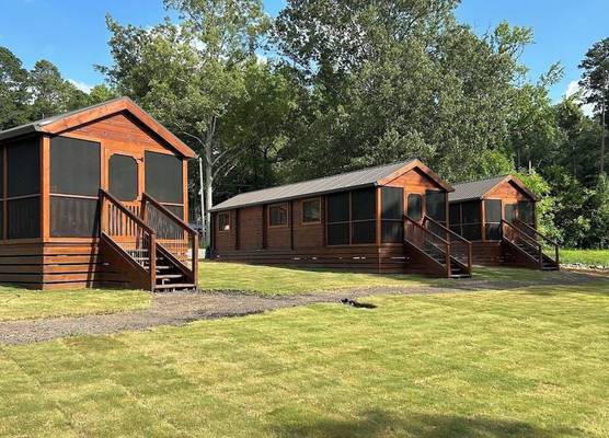 Cowan Creek Lodges 1