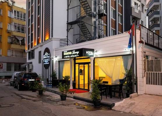 DIAMOND Luxury Hotel 1