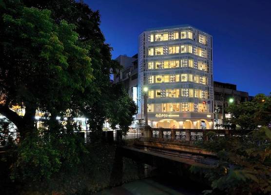 Shin Sei Bashi Hotel 1
