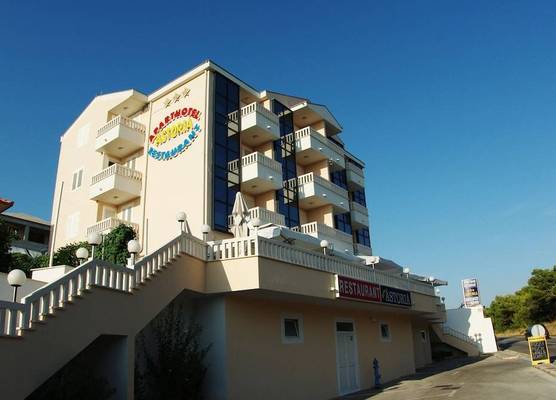 Apartments and Rooms Astoria 1
