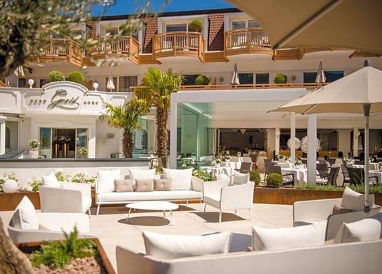 Small & Beautiful Hotel Gnaid 1