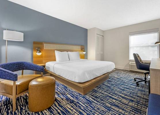 Best Western St. Louis Fairview Heights 1