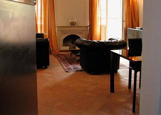 Parizzi Suites&Studio Restaurant 1