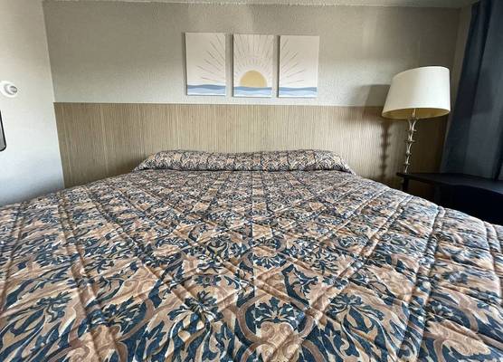 Stone Creek Inn 1