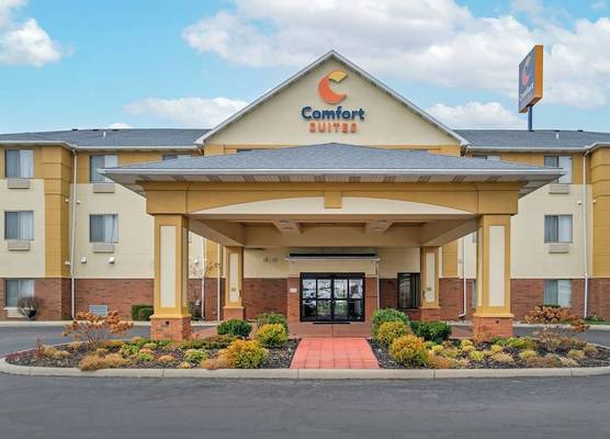 Comfort Suites Findlay I-75 near Sports Complex 1