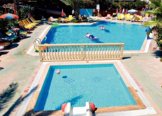 Hibiscus Garden Apart 1